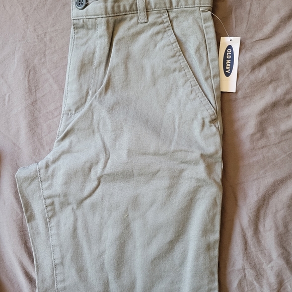 4 pairs of shorts. - Picture 4 of 7